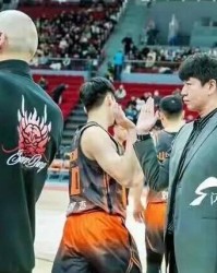 MK体育登录入口-时隔五年进八强，山东男篮这个夏天究竟该如何“变”？